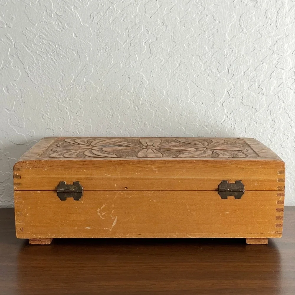 Vintage Hand Carved Engraved Wooden‎ Box Gold Lining Jewelry Trinket Mirror 11x6